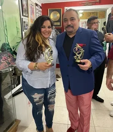 Zoilapianista con trofeos